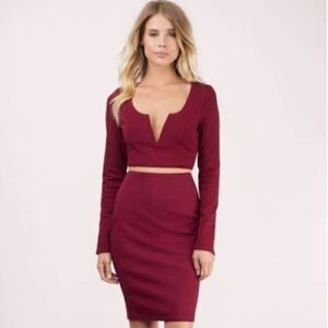Kylie Bodycon Set in Wine Color Red Matching Set V Nexk Long Sleeve Skirt Set